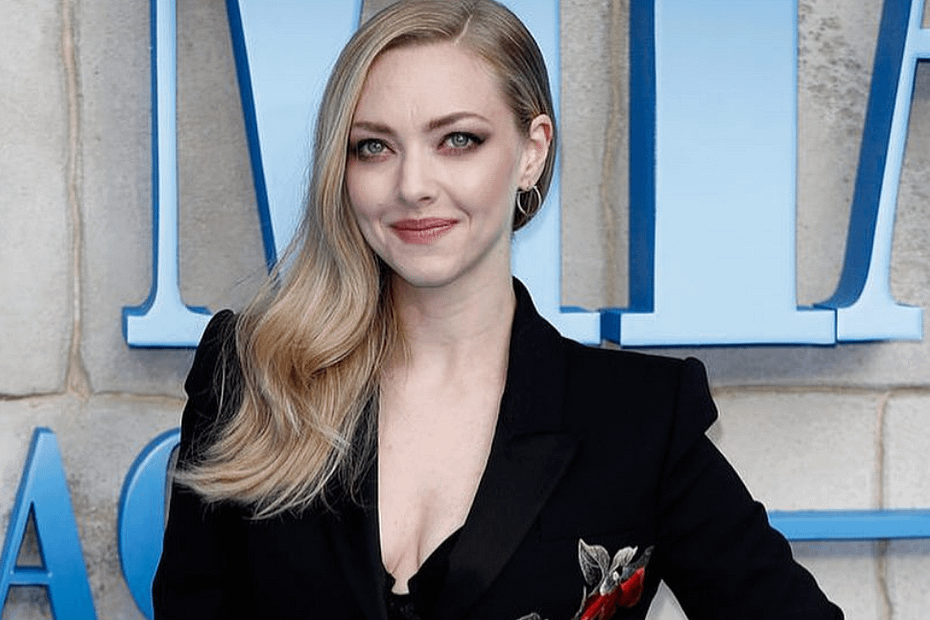 Amanda Seyfried in Mama Mia Here We Go Again - Hair and Makeup