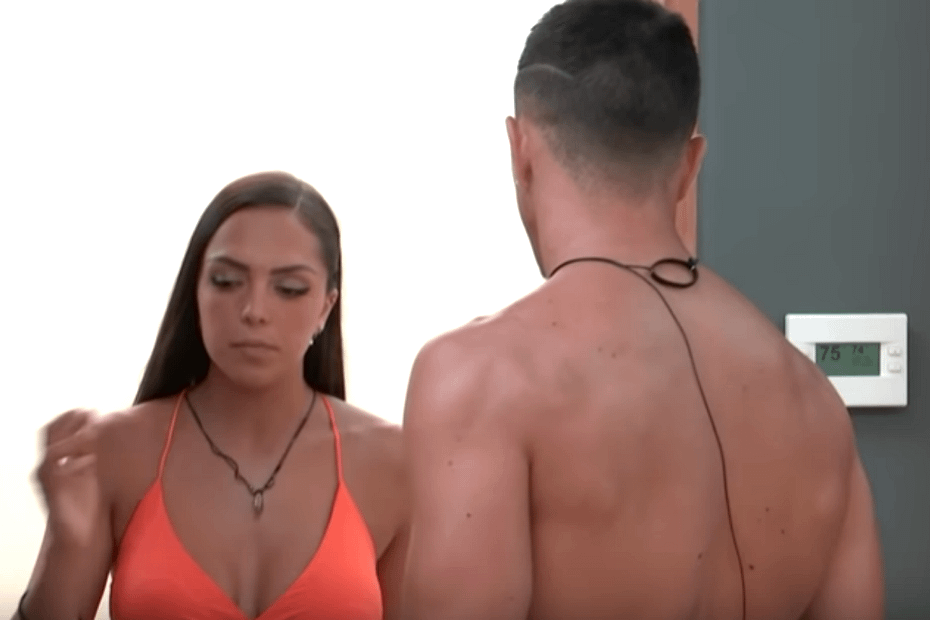 Rosanna Tells Bye to Tyler on Paradise Hotel