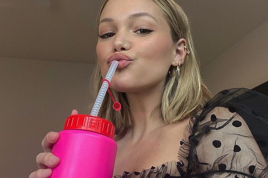 Olivia Holt Makeup